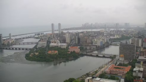 Imagem aérea de arquivo mostra tempo chuvoso no Centro do Recife — Foto: Reprodução/TV Globo